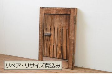 アンティーク建具　総ヒノキ材　古い木味が趣を醸し出す小さなくぐり戸1枚(木製扉、潜戸、潜り戸、小扉、ドア)(R-067555)