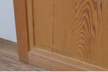 ビンテージ建具　高級杉材　数寄屋で使われていた杉材一枚板の板戸窓2枚セット(引き戸、ヴィンテージ)(R-067558)