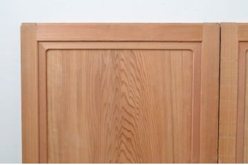 ビンテージ建具　高級杉材　数寄屋で使われていた杉材一枚板の板戸窓2枚セット(引き戸、ヴィンテージ)(R-067558)