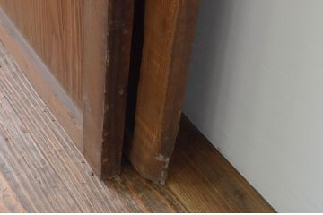 アンティーク建具　杉材　落ち着いた和の空間を演出する板戸窓2枚セット(引き戸)(R-067562)