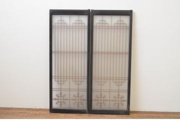 アンティーク建具　両面ガラス　和モダンの雰囲気が魅力的な書院窓2枚セット(書院戸、ガラス戸、引き戸)(R-067565)