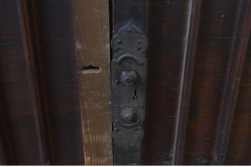アンティーク建具　杉材　縦格子入り　和モダンな空間づくりにぴったりの板戸窓2枚セット(格子戸、引き戸)(R-067573)