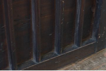 アンティーク建具　杉材　縦格子入り　和モダンな空間づくりにぴったりの板戸窓2枚セット(格子戸、引き戸)(R-067573)
