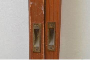 アンティーク建具　シンプルなデザインで使いやすい大判ガラス窓4枚セット(ガラス戸、引き戸)(R-067575)