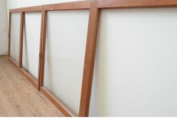 アンティーク建具　シンプルなデザインで使いやすい大判ガラス窓4枚セット(ガラス戸、引き戸)(R-067575)
