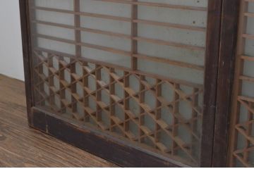 アンティーク建具　落ち着いた木色と繊細な組子が魅力的!両面ガラスの書院戸4枚セット(窓、ガラス戸、引き戸)(R-067580)
