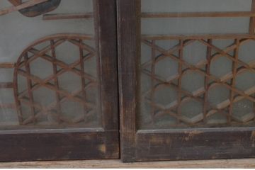 アンティーク建具　落ち着いた木色と繊細な組子が魅力的!両面ガラスの書院戸4枚セット(窓、ガラス戸、引き戸)(R-067580)