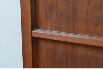 アンティーク建具　お洒落な透かし彫りが目を惹く!横桟格子戸2枚セット　(板戸、窓、引き戸、舞良戸、まいらど)(R-067585)