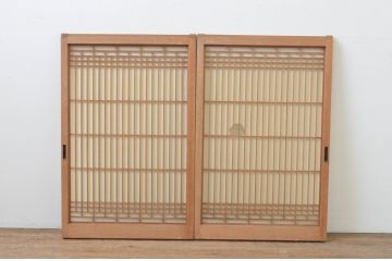 アンティーク建具　和モダンな空間づくりにおすすめの格子入りの障子戸2枚セット(組子、窓、格子戸、引き戸)(R-067589)