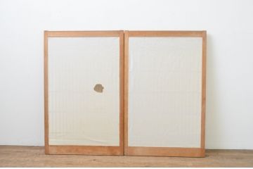 アンティーク建具　和モダンな空間づくりにおすすめの格子入りの障子戸2枚セット(組子、窓、格子戸、引き戸)(R-067589)