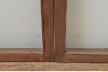 アンティーク建具　レトロな雰囲気づくりにおすすめの大判ガラス窓2枚セット(ガラス戸、引き戸)(R-67595)