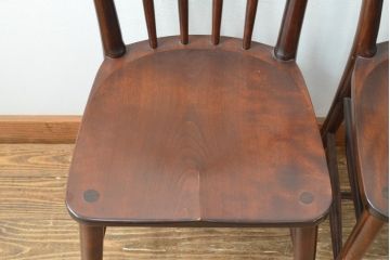 中古　松本民芸家具　220F型　シックな佇まいが魅力的なチェア2脚セット(ダイニングチェア、板座チェア、椅子、イス)(定価2脚で約24万円)(R-067613)