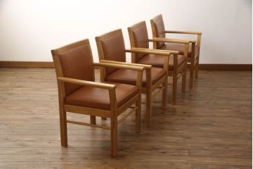 中古　美品!!　モリシゲ(MORISHIGE/森繁)　アリー　優しい色合いが魅力的なアームチェア4脚セット(ダイニングチェア、椅子、イス)(定価4脚で約30万円)(R-067615)