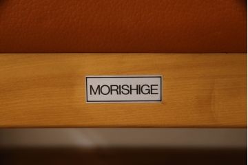 中古　美品!!　モリシゲ(MORISHIGE/森繁)　アリー　優しい色合いが魅力的なアームチェア4脚セット(ダイニングチェア、椅子、イス)(定価4脚で約30万円)(R-067615)