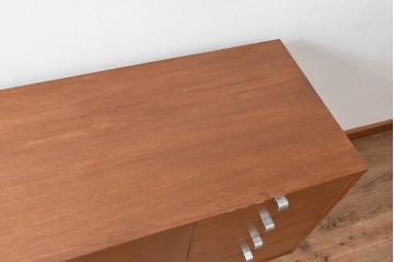 アメリカビンテージ　George Nelson(ジョージ・ネルソン)　Hermanmiller(ハーマンミラー)社製　ミッドセンチュリーデザインのサイドボード　(R-067617)