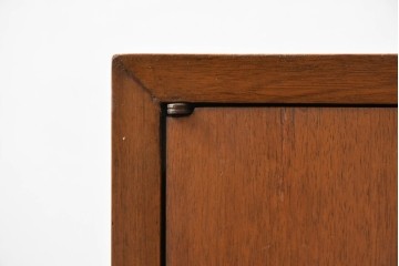 アメリカビンテージ　George Nelson(ジョージ・ネルソン)　Hermanmiller(ハーマンミラー)社製　ミッドセンチュリーデザインのサイドボード　(R-067617)