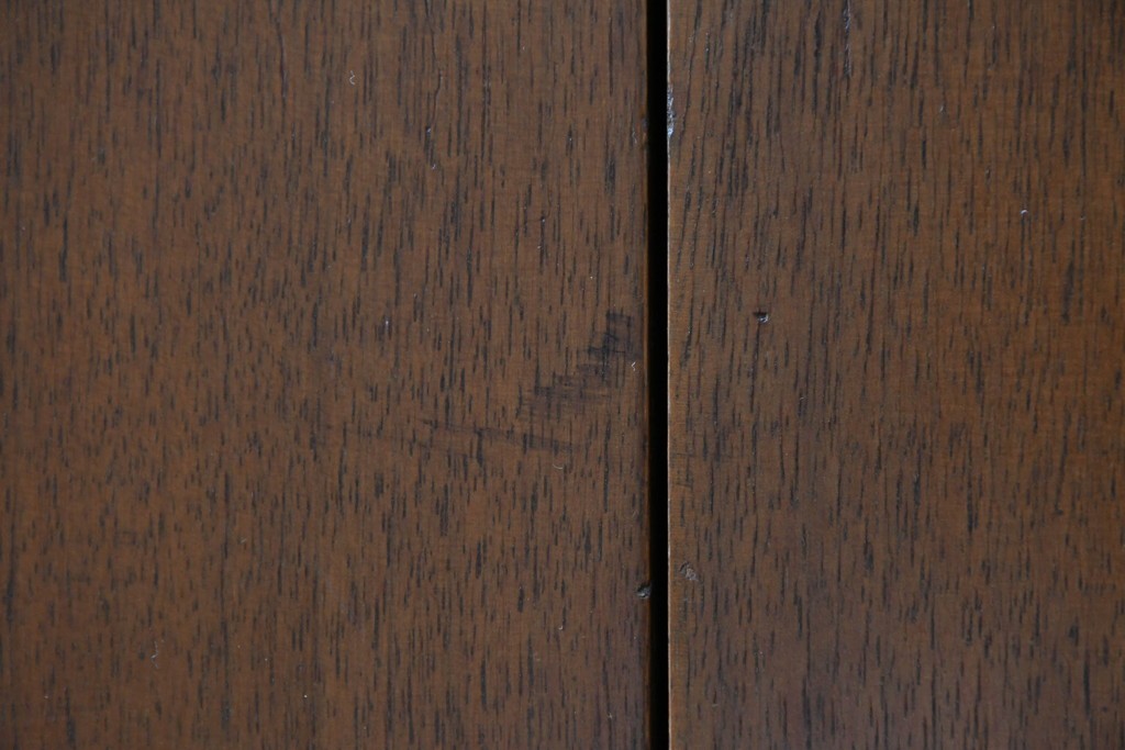 アメリカビンテージ　George Nelson(ジョージ・ネルソン)　Hermanmiller(ハーマンミラー)社製　ミッドセンチュリーデザインのサイドボード　(R-067617)