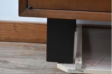 アメリカビンテージ　George Nelson(ジョージ・ネルソン)　Hermanmiller(ハーマンミラー)社製　ミッドセンチュリーデザインのサイドボード　(R-067617)