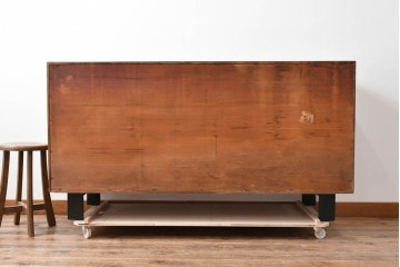 アメリカビンテージ　George Nelson(ジョージ・ネルソン)　Hermanmiller(ハーマンミラー)社製　ミッドセンチュリーデザインのサイドボード　(R-067617)