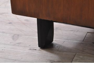 アメリカビンテージ　George Nelson(ジョージ・ネルソン)　Hermanmiller(ハーマンミラー)社製　洗練された佇まいが魅力的なサイドボード(キャビネット、収納棚、戸棚、ヴィンテージ)(R-067617)