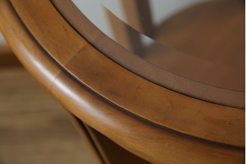 中古　フランス家具　円形　象嵌入り　クラシカルな雰囲気漂うサイドテーブル　(R-067620)