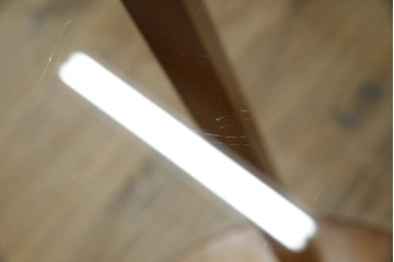 中古　フランス家具　円形　象嵌入り　クラシカルな雰囲気漂うサイドテーブル　(R-067620)