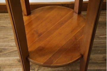 中古　フランス家具　円形　象嵌入り　クラシカルな雰囲気漂うサイドテーブル　(R-067620)