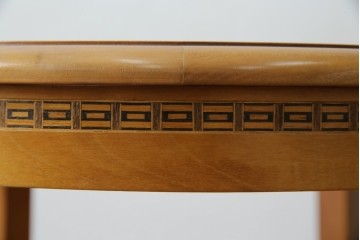 中古　フランス家具　円形　象嵌入り　クラシカルな雰囲気漂うサイドテーブル　(R-067620)