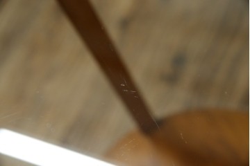 中古　フランス家具　円形　象嵌入り　クラシカルな雰囲気漂うサイドテーブル　(R-067620)