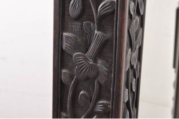 和製アンティーク　極上!! 最高級!!　シタン(紫檀)材　花の彫刻が優美な印象を与える姿見(スタンドミラー、鏡)(R-067621)