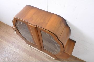イギリスアンティーク　Art Deco(アール・デコ)　収納したもの素敵に魅せる!!個性的なフォルムが目を惹くキャビネット(Deco Cabinet、装飾美術、アールデコスタイル、収納棚、戸棚、飾り棚、ディスプレイ棚、コレクションケース、英国)(R-067625)