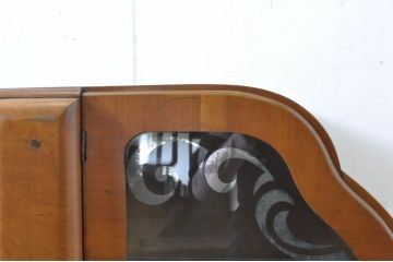 イギリスアンティーク　Art Deco(アール・デコ)　収納したもの素敵に魅せる!!個性的なフォルムが目を惹くキャビネット(Deco Cabinet、装飾美術、アールデコスタイル、収納棚、戸棚、飾り棚、ディスプレイ棚、コレクションケース、英国)(R-067625)