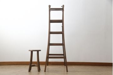 和製アンティーク　ナラ(楢)材　木の風合いが味わい深い脚立(ステップラダー、はしご、梯子)(R-067626)