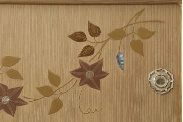 中古　高級品!!　福岡県大川産　蒔絵入り　上質な和の空間を演出する総桐箪笥(並厚、桐たんす、衣装箪笥、着物箪笥、収納タンス、和タンス、引き出し)(R-067633)