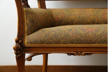 中古　美品　ブランド家具　CLItalia(CLイタリア)社　アールヌーヴォー様式　エレガントなサロンソファ　定価約130万円相当　(R-067634)