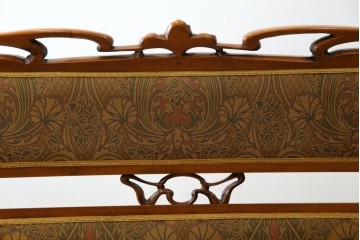 中古　美品　ブランド家具　CLItalia(CLイタリア)社　アールヌーヴォー様式　エレガントなサロンソファ　定価約130万円相当　(R-067634)