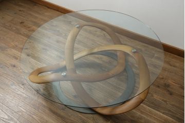 中古　ポラダ(porada)社　INFINITY(インフィニティ)　アクタス取り扱い　オブジェのような美しい佇まいに目を奪われるリビングテーブル(センターテーブル、カクテルテーブル、カフェテーブル、コーヒーテーブル、ラウンドテーブル、ガラステーブル)(定価約57万6千円)(R-067635)