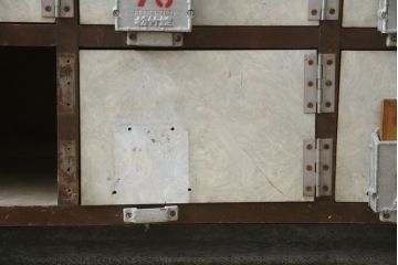 和製ビンテージ　ペイント仕上げ限定　昭和レトロな雰囲気を高める下駄箱(収納棚、ロッカー、戸棚、ヴィンテージ)(R-067641)