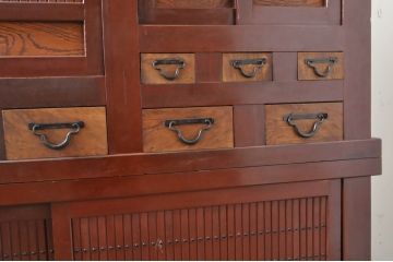 和製アンティーク　六尺　上質な空間を演出する水屋箪笥キャビネット(水屋箪笥、食器棚、戸棚、収納棚、引き出し)(R-067651)