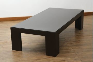 中古　超美品　Cassinaixc.(カッシーナイクスシー)　IXC. R&D(イクスシー.R&D)　シェルト(SCELTO)　シンプルなデザインが美しい重厚感あるローテーブル(センターテーブル、リビングテーブル、座卓)(定価約43万円)(R-067655)