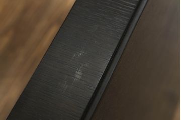 中古　超美品　Cassinaixc.(カッシーナイクスシー)　IXC. R&D(イクスシー.R&D)　シェルト(SCELTO)　シンプルなデザインが美しい重厚感あるローテーブル(センターテーブル、リビングテーブル、座卓)(定価約43万円)(R-067655)