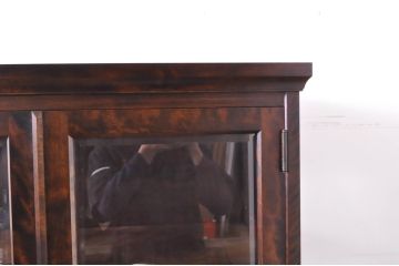 中古　希少な廃盤品!!　北海道民芸家具　OM158　落ち着きのある上品な空間づくりにおすすめな三面ガラスのキャビネット(ガラスケース、ショーケース、収納棚、戸棚、飾り棚、陳列棚、店舗什器)(R-067656)