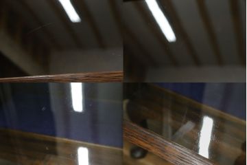 イギリスアンティーク　希少デザイン!!　オーク材　ディスプレイトレイ付き　クラシカルな雰囲気を醸し出すスライド扉のL型コーナーブックケース(本棚、戸棚、ガラスケース、ショーケース、コーナーキャビネット、飾り棚、陳列棚、店舗什器)(R-067662)