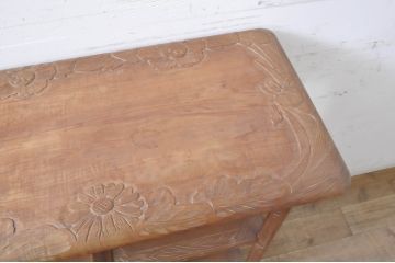 中古　美品　伝統工芸　日光彫り　菊の彫刻が優美な印象の飾り棚(茶棚、違い棚、オープンラック)(R-067670)