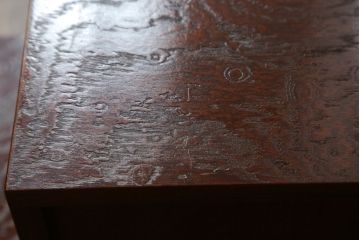 中古　美品　希少な絶版品　駿河民芸　美しい杢目が高級感を演出する階段箪笥(和タンス、収納箪笥、整理たんす、引き出し、卓上収納、小物収納)(R-067677)