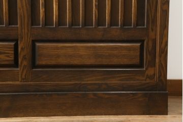 中古　葉山ガーデン(Hayama Classic)　上質な和の空間を演出する格子引き戸の水屋箪笥サイドボード(食器棚、茶箪笥、サイドキャビネット、収納棚、戸棚、店舗什器)(R-067680)
