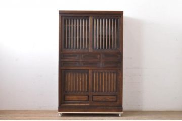 中古　葉山ガーデン(Hayama Classic)　上質な和の空間を演出する格子引き戸の二段重ね水屋箪笥(食器棚、茶箪笥、重ねタンス、キャビネット、収納棚、戸棚、店舗什器)(R-067681)