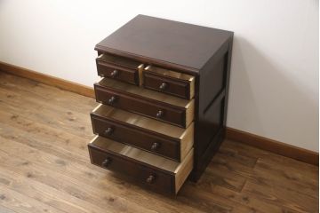 中古　美品　北海道民芸家具　直線的なフォルムとシックな色合いが美しいサイドチェスト(引き出し、洋服タンス)(R-067683)