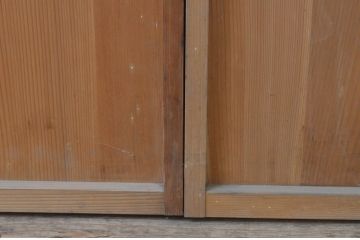 アンティーク建具　温かみのある木味が魅力の板戸窓2枚セット(引き戸)(R-067696)