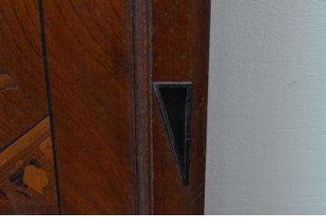 アンティーク建具　大正ロマンの雰囲気を高める小さな象嵌入り板戸窓2枚セット(引き戸)(R-067698)